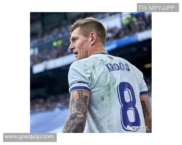 足球明星与母亲的深厚情感故事:从幼年梦想到绿茵场上的辉煌成就 足球明星与母亲的深厚情感故事:从幼年梦想到绿茵场上的辉煌成就