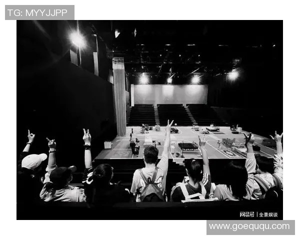 足球明星李响精彩瞬间全景展示及个人成长历程回顾