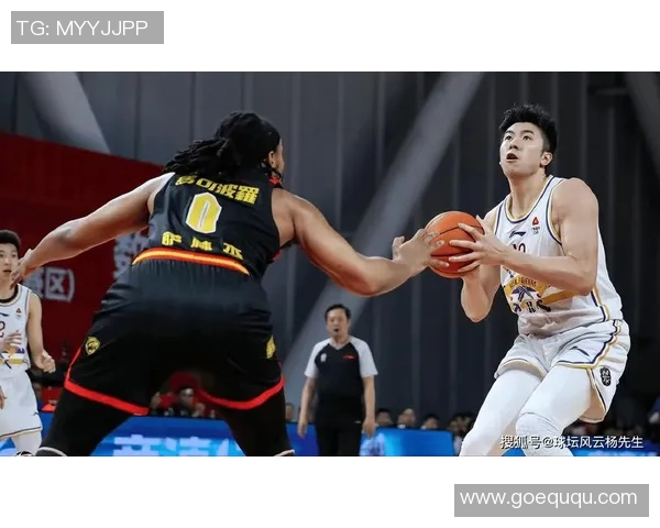 北控男篮对阵深圳精彩比赛录像回顾与分析